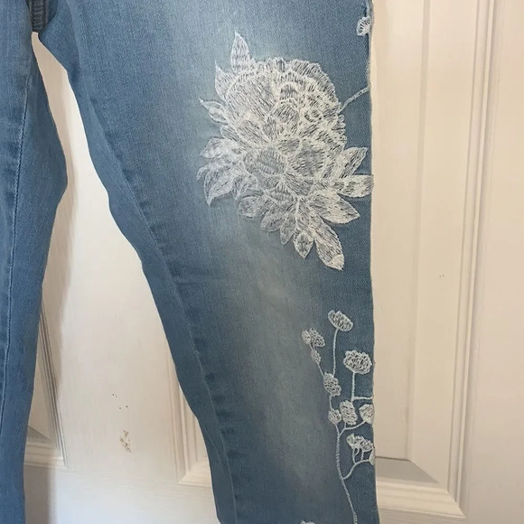 Goldenpoint  Floral Tassel Jeans - Picture 5 of 7